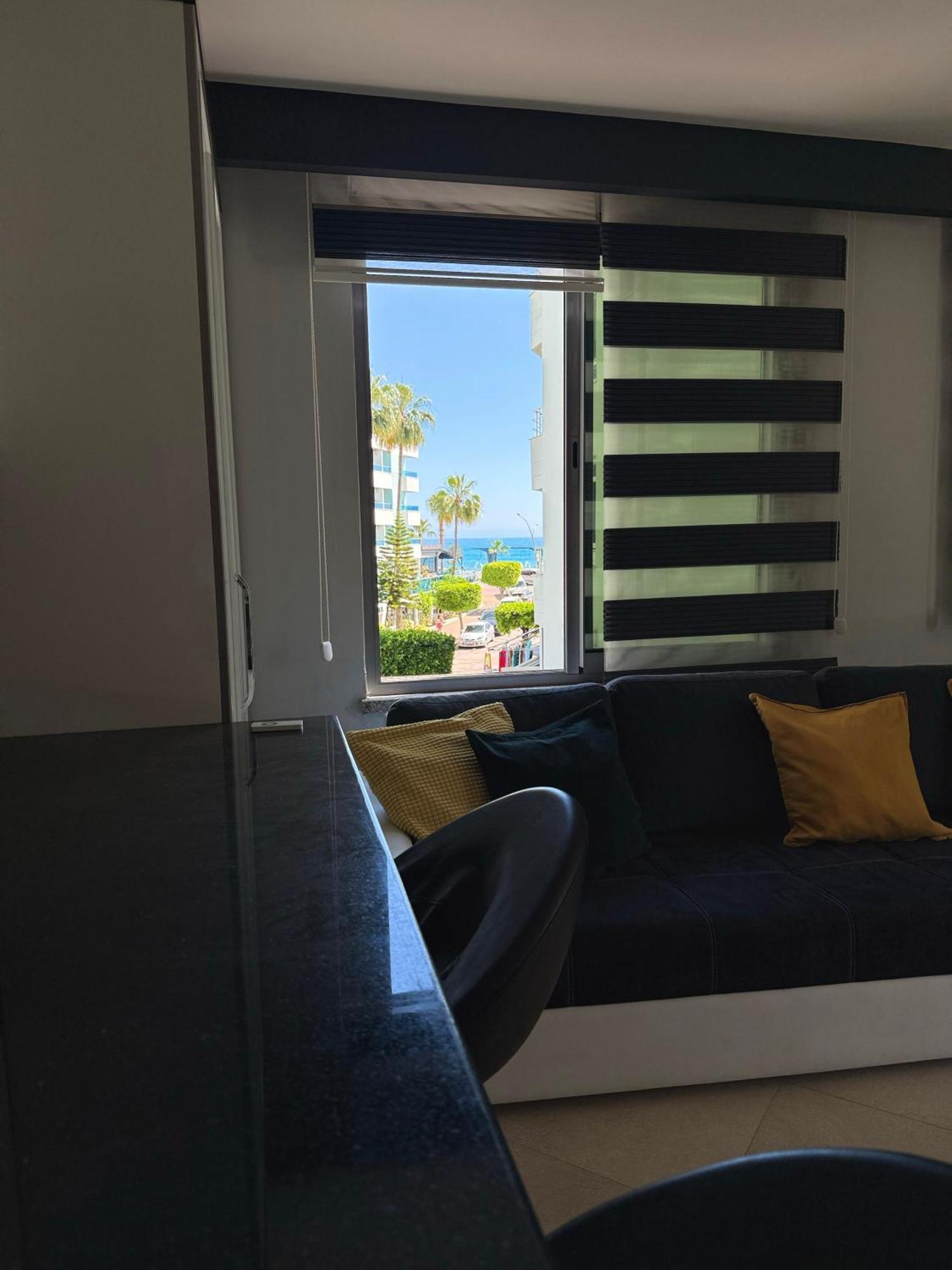 Apartament Sa Apartments! Beachfront With Sea View & Pool *