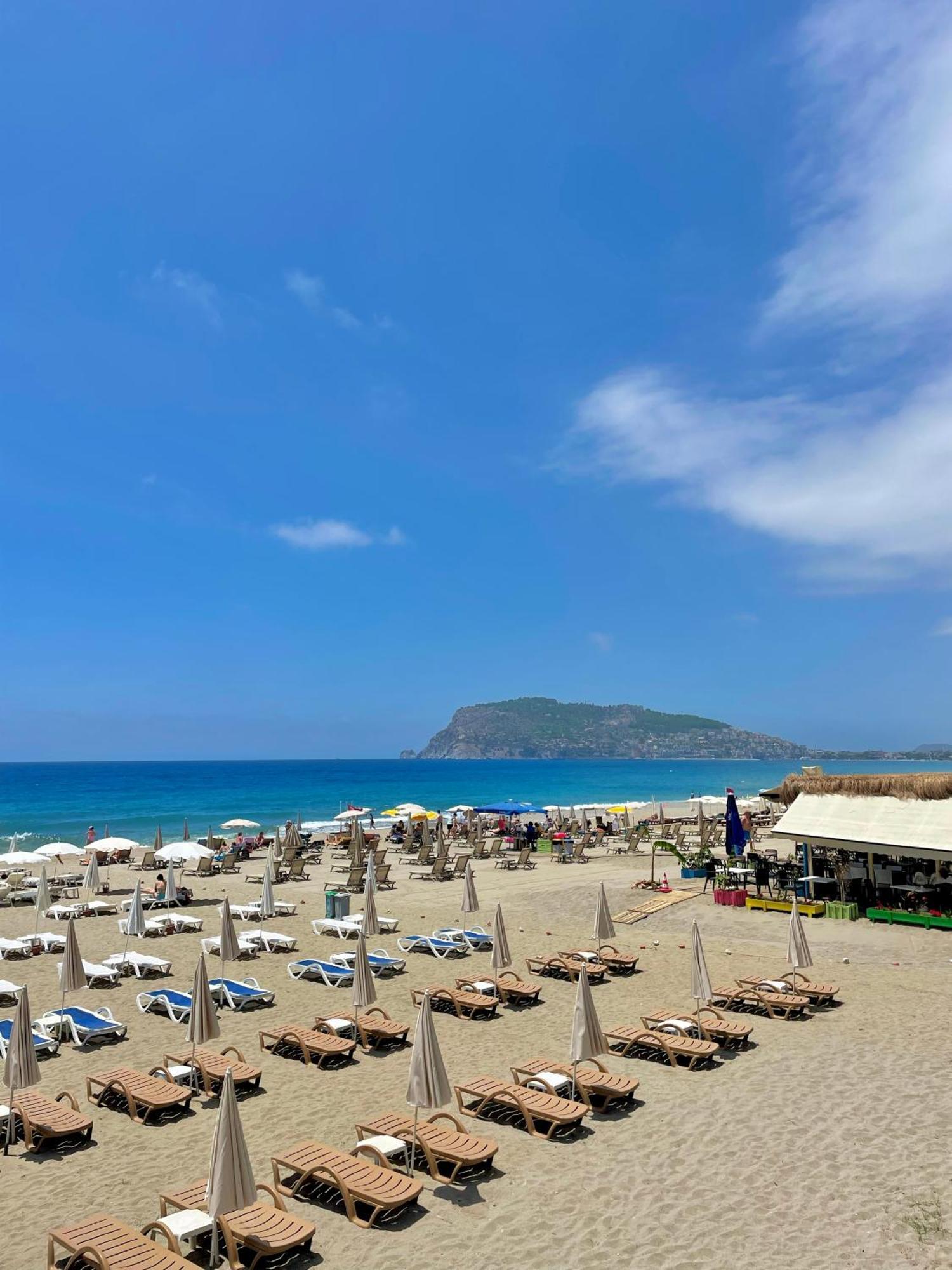 Apartament Sa Apartments! Beachfront With Sea View & Pool