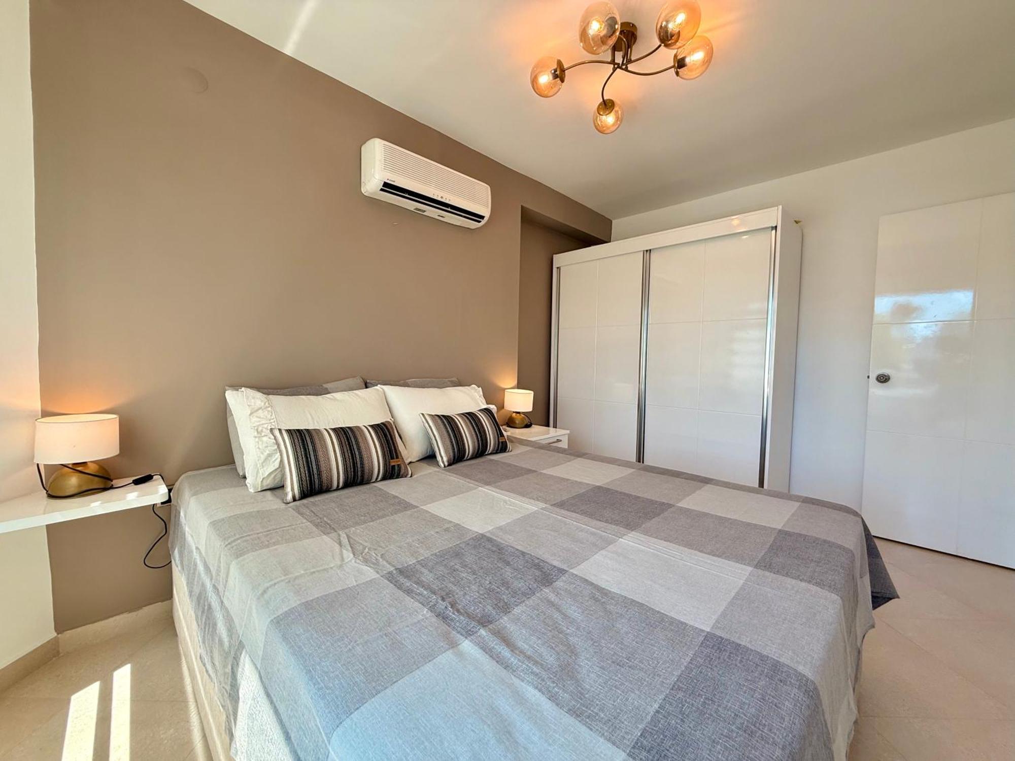 Sa Apartments! Beachfront With Sea View & Pool