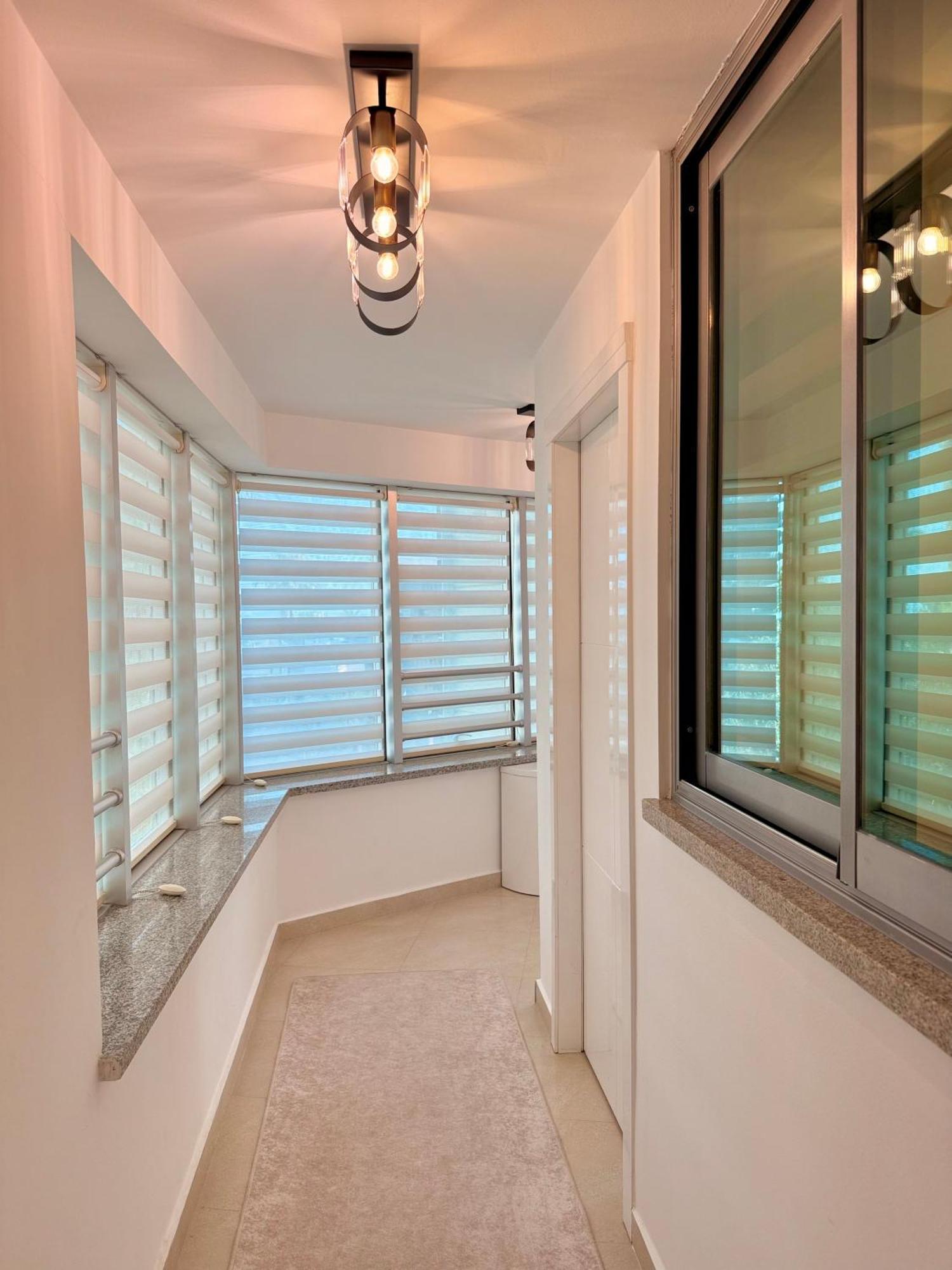 Sa Apartments! Beachfront With Sea View & Pool Apartament